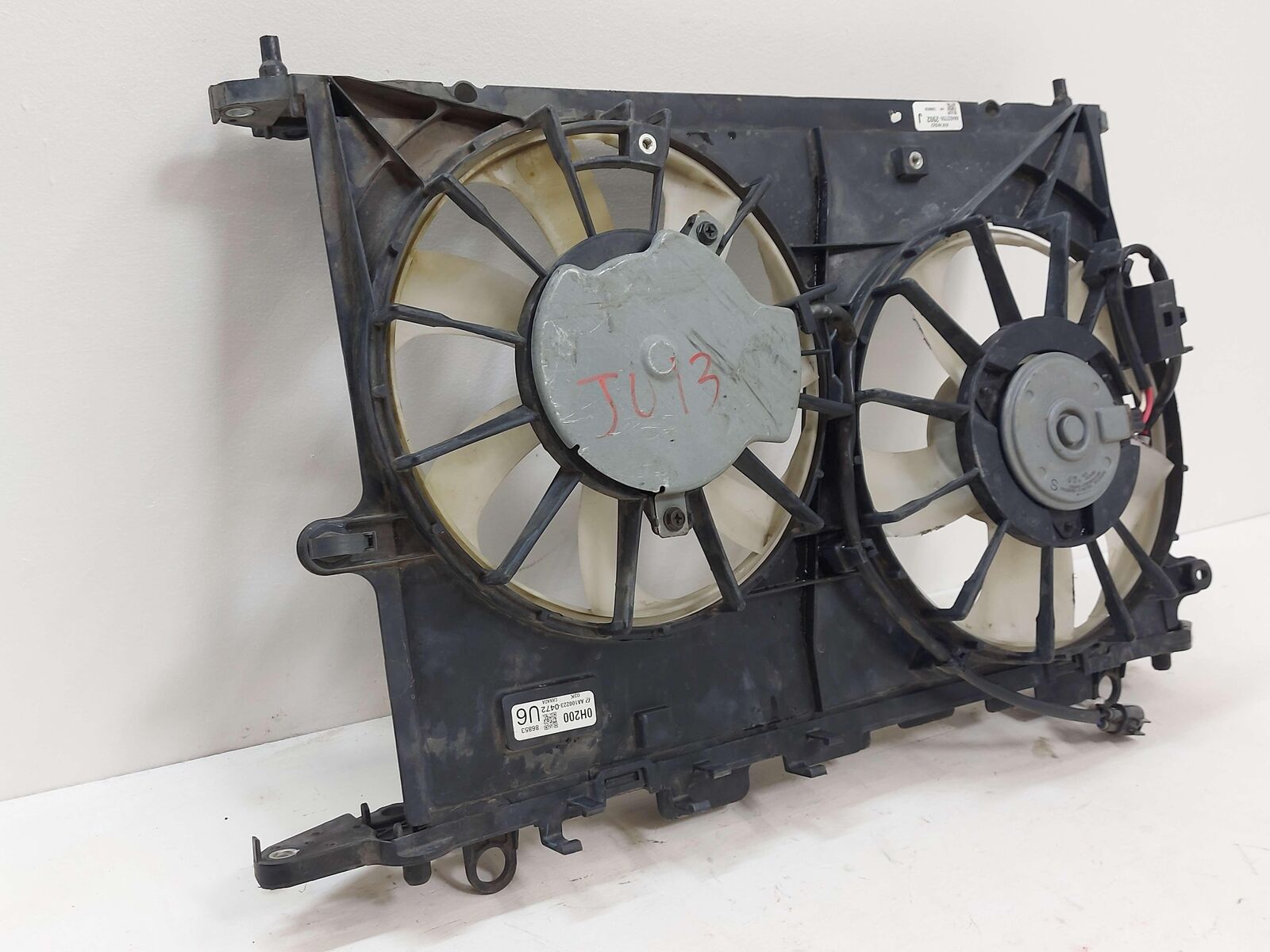 09-13 TOYOTA MATRIX 2.4L ELECTRIC COOLING FAN MOTOR 15 AA422750-2902 *NOTE