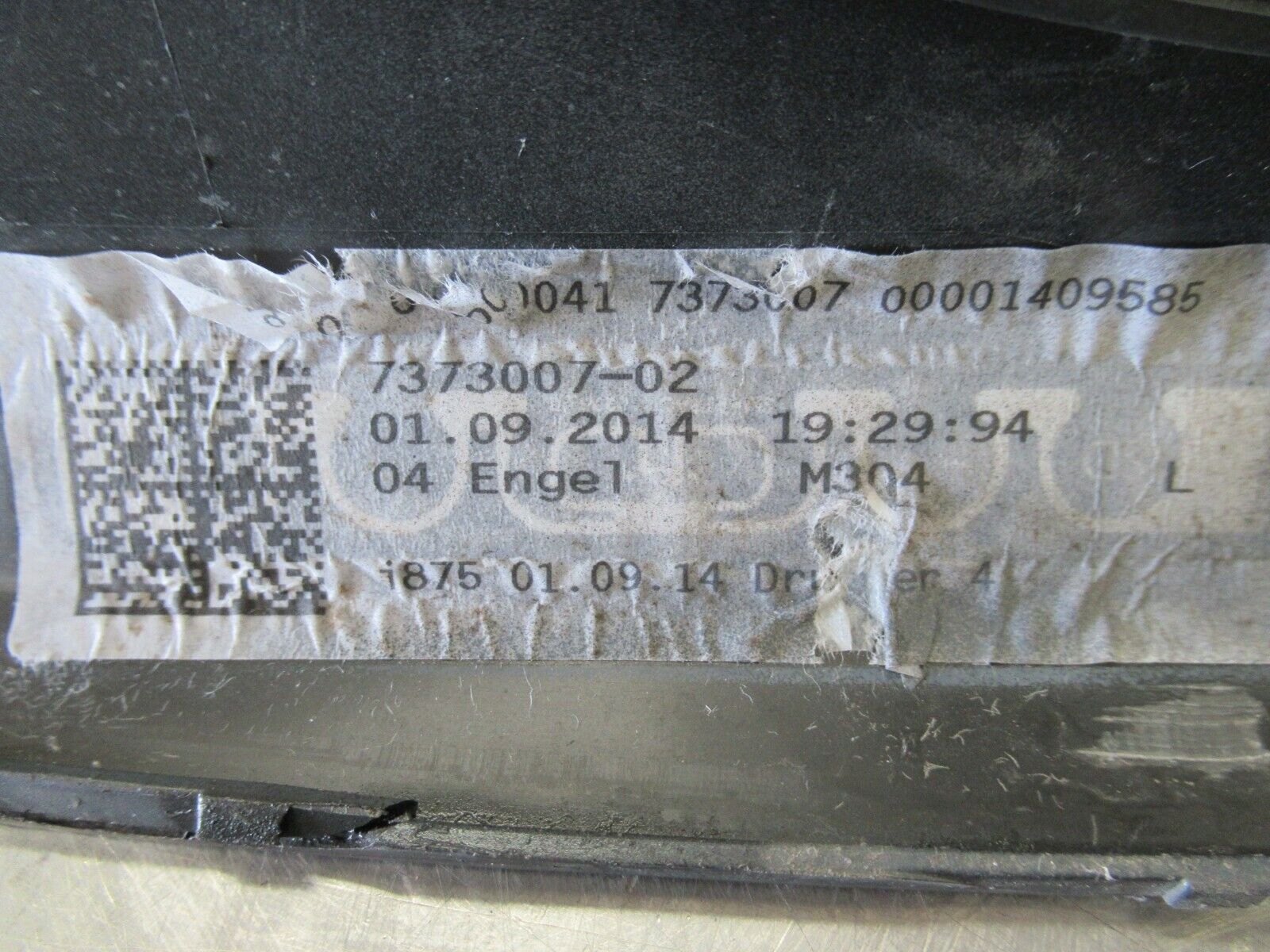 P018 BMW 2014-17 i8 SILL PLATE LEFT 51777410033