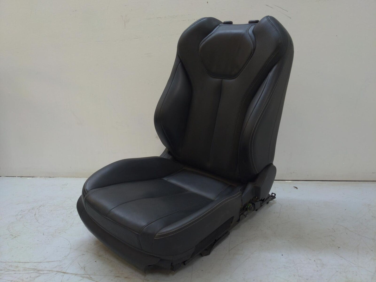 17 INFINITI Q60 Front Seat Rh Black *airbag Has Been Removed!* leather Premium