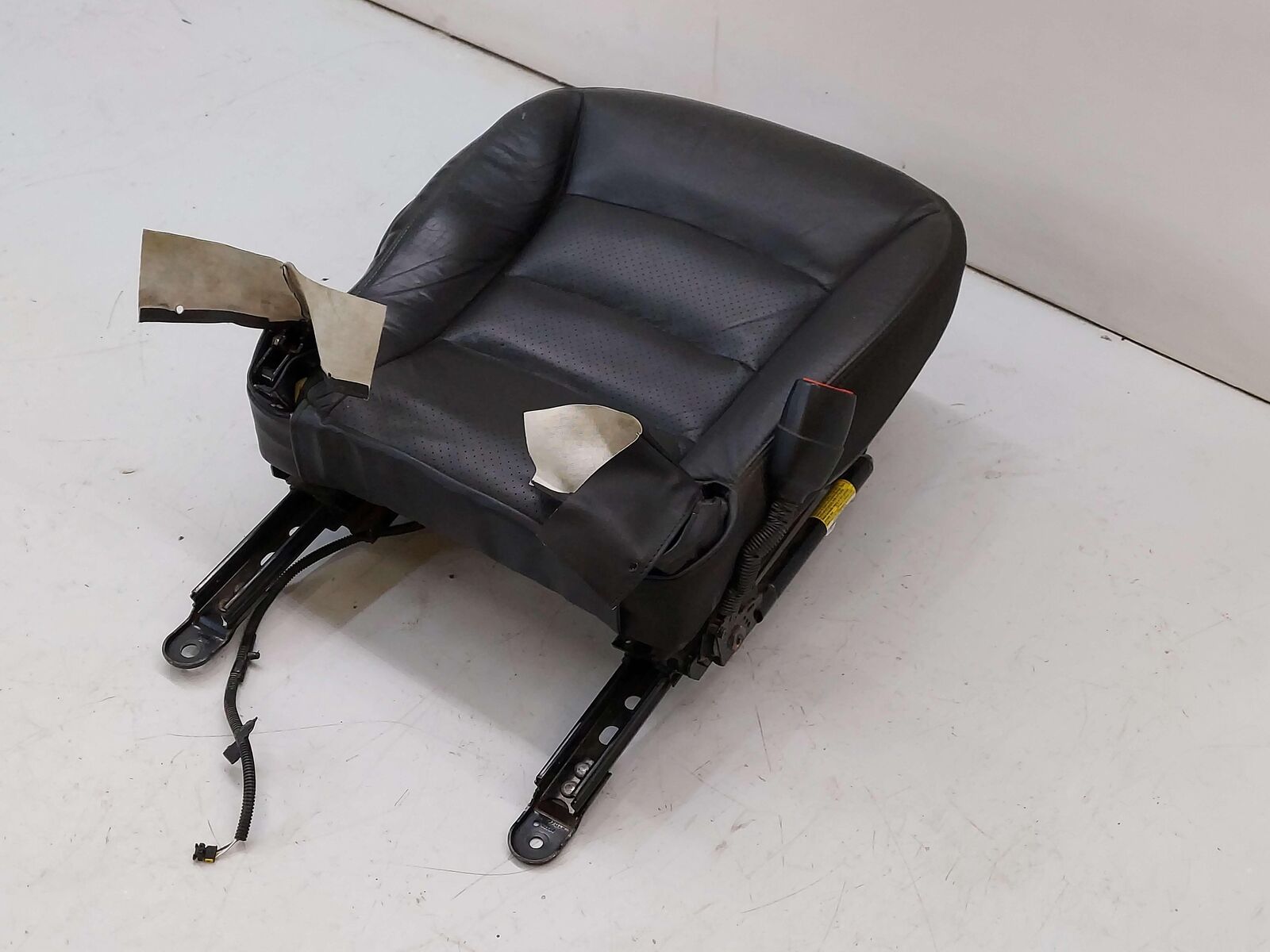 07-11 CHEVY CORVETTE FRONT LH LEFT SEAT BASE W/ CUSHION BLACK LEATHER *NOTES*