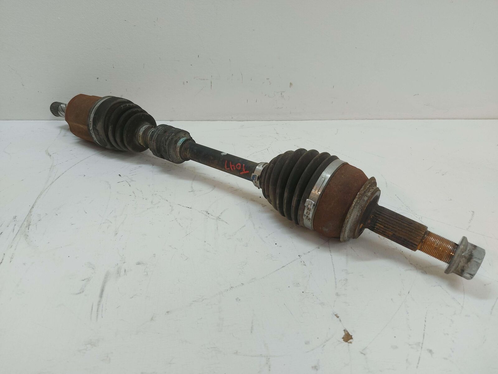 17-19 NISSAN QASHQAI FRONT LEFT AXLE SHAFT 392685U005 391014BB0B