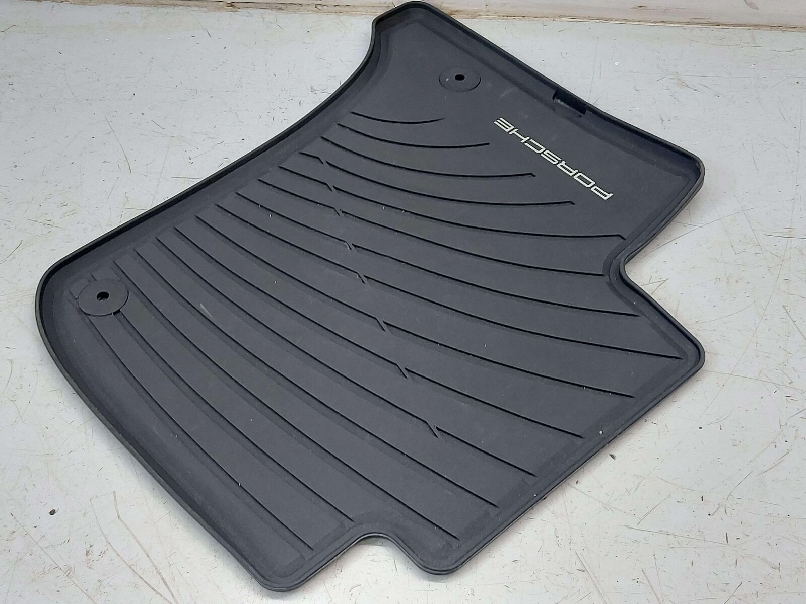 2018 PORSCHE CAYENNE 958 S E-HYBRID SET PORSCHE RUBBER FLOOR MAT 95804480152