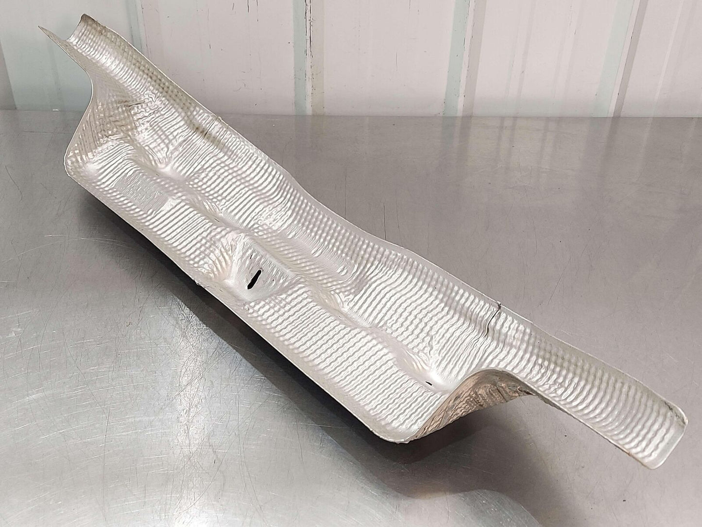 2016 PORSCHE CAYMAN GT4 981 REAR BUMPER HEAT SHIELD 98150547500