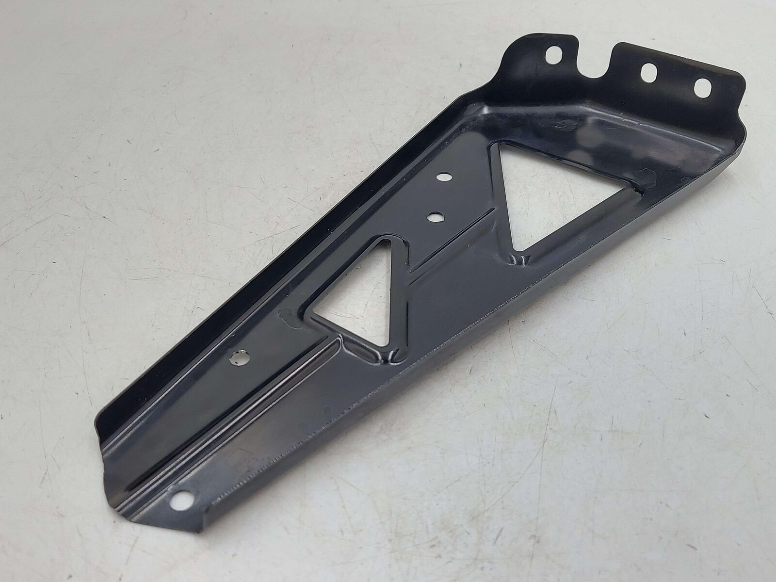 2018 Mclaren 570s Rear RH Right Pillar Brace Bracket Support 13A3514CP