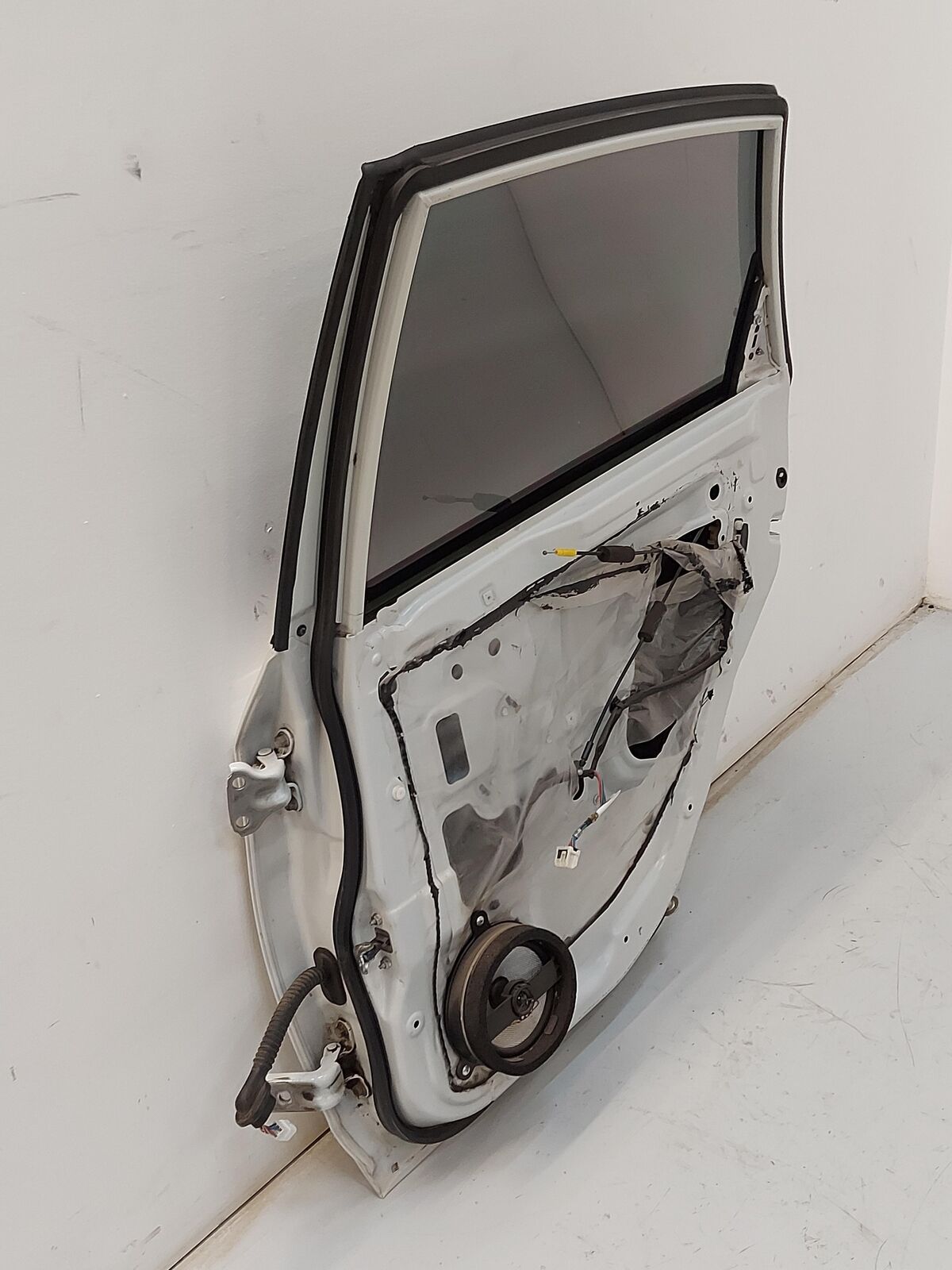 08-14 SUBARU IMPREZA WRX STi REAR RH Right Door White *Dents Rust Spots*