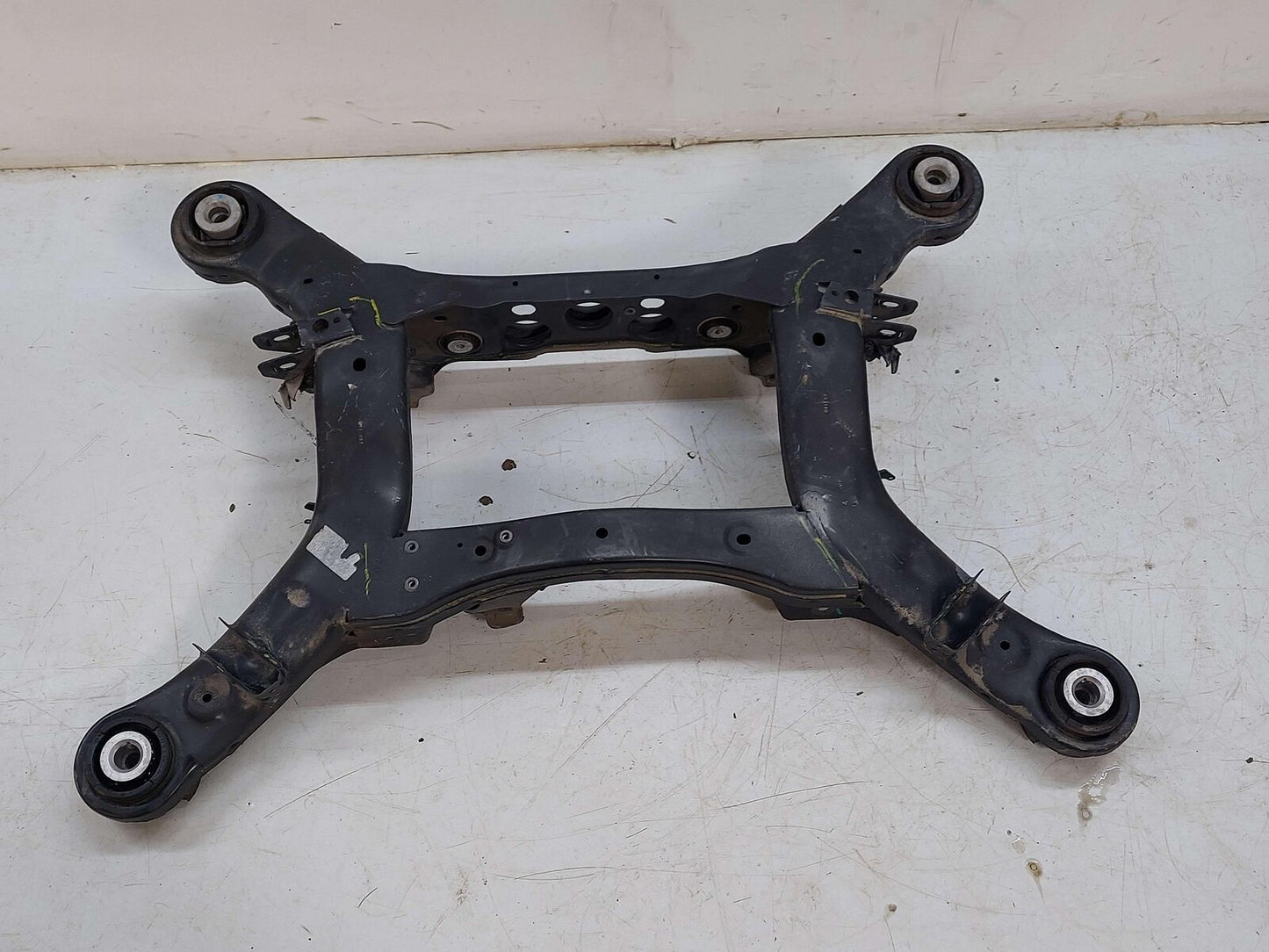 16-19 MERCEDES W166 X166 GLE63s GLS63 AMG Sub frame Crossmember 1663504900