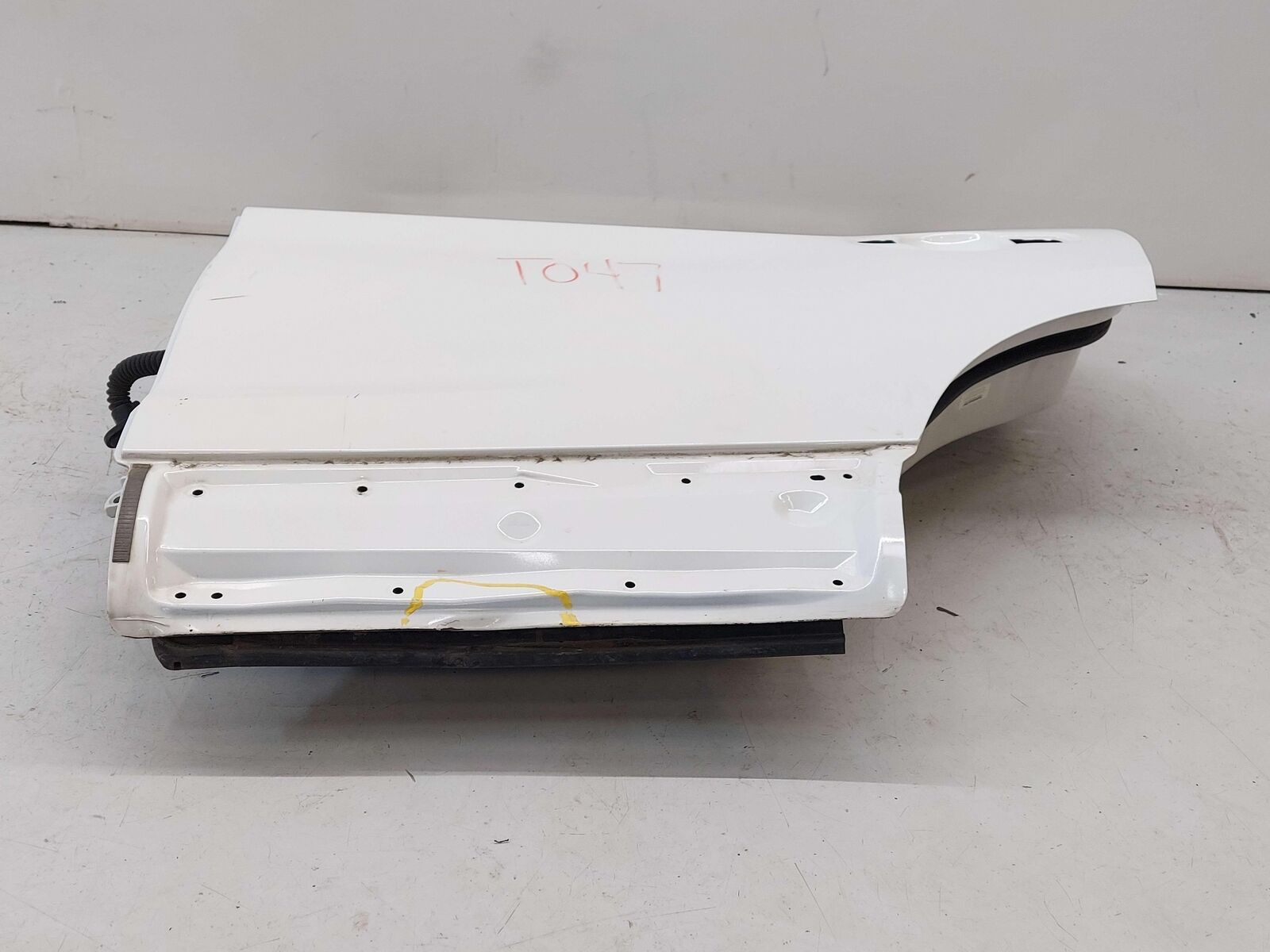 17-22 NISSAN QASHQAI REAR LEFT DOOR SHELL ELECTRIC BLIZZARD WHITE QAK