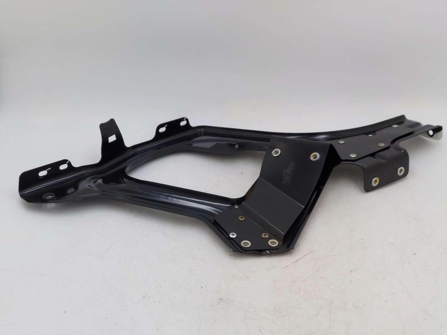 2018 Mclaren 570s Rear Bracket *mount Bent* 13A4887CP