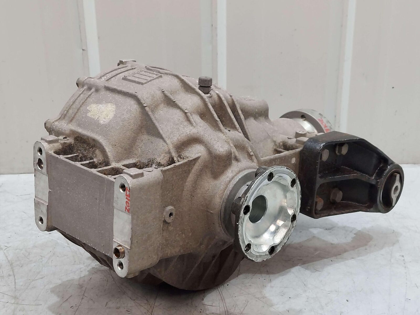 2010 Maserati GranTurismo S M145 Coupe REAR CARRIER DIFFERENTIAL 4.7L AUTO RWD