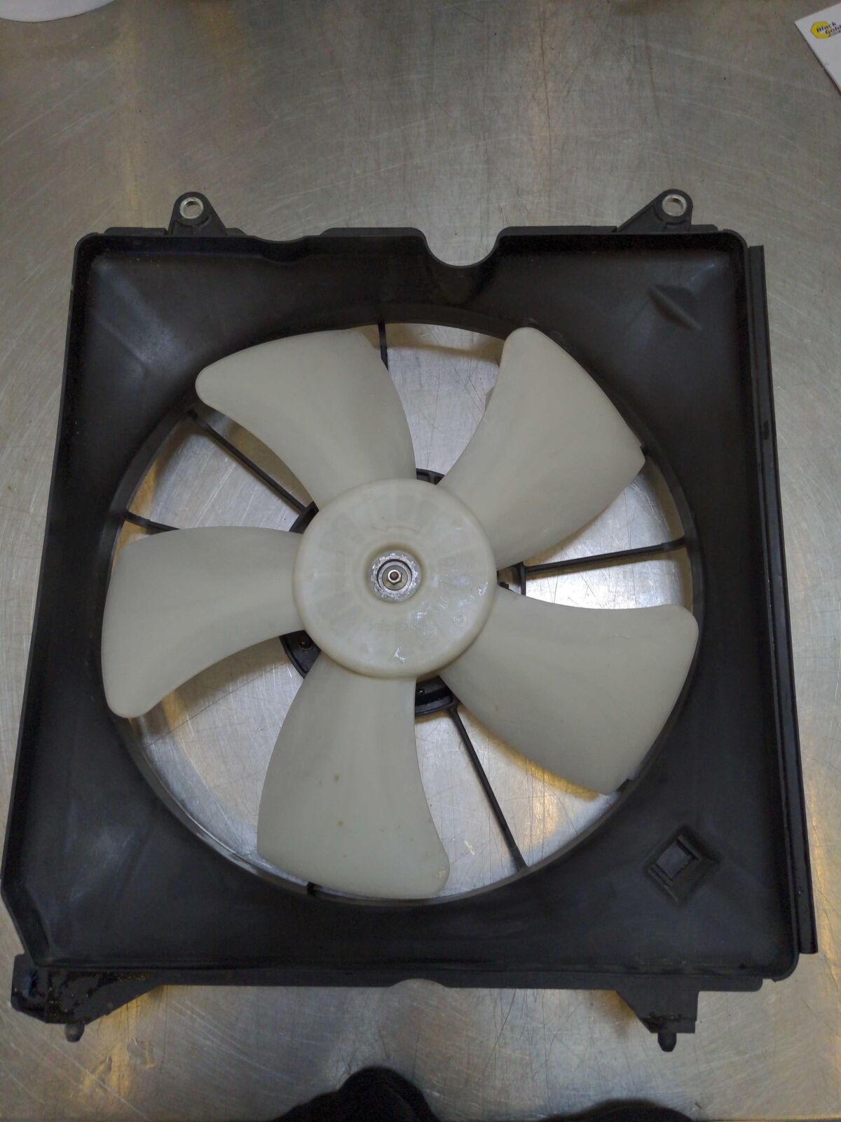 13-17 Honda Accord 2.4L LH Left Denso Electric Cooling Motor Fan Radiator