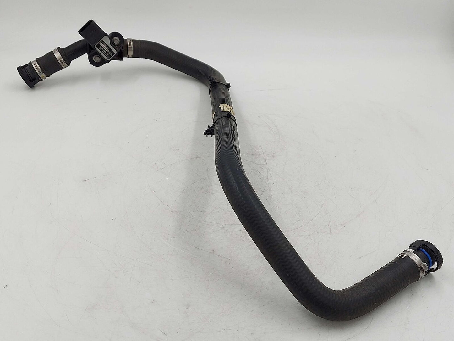 2016 MCLAREN 540C LEFT AIR PUMP HOSE LINE 13F0533CP 0261230167