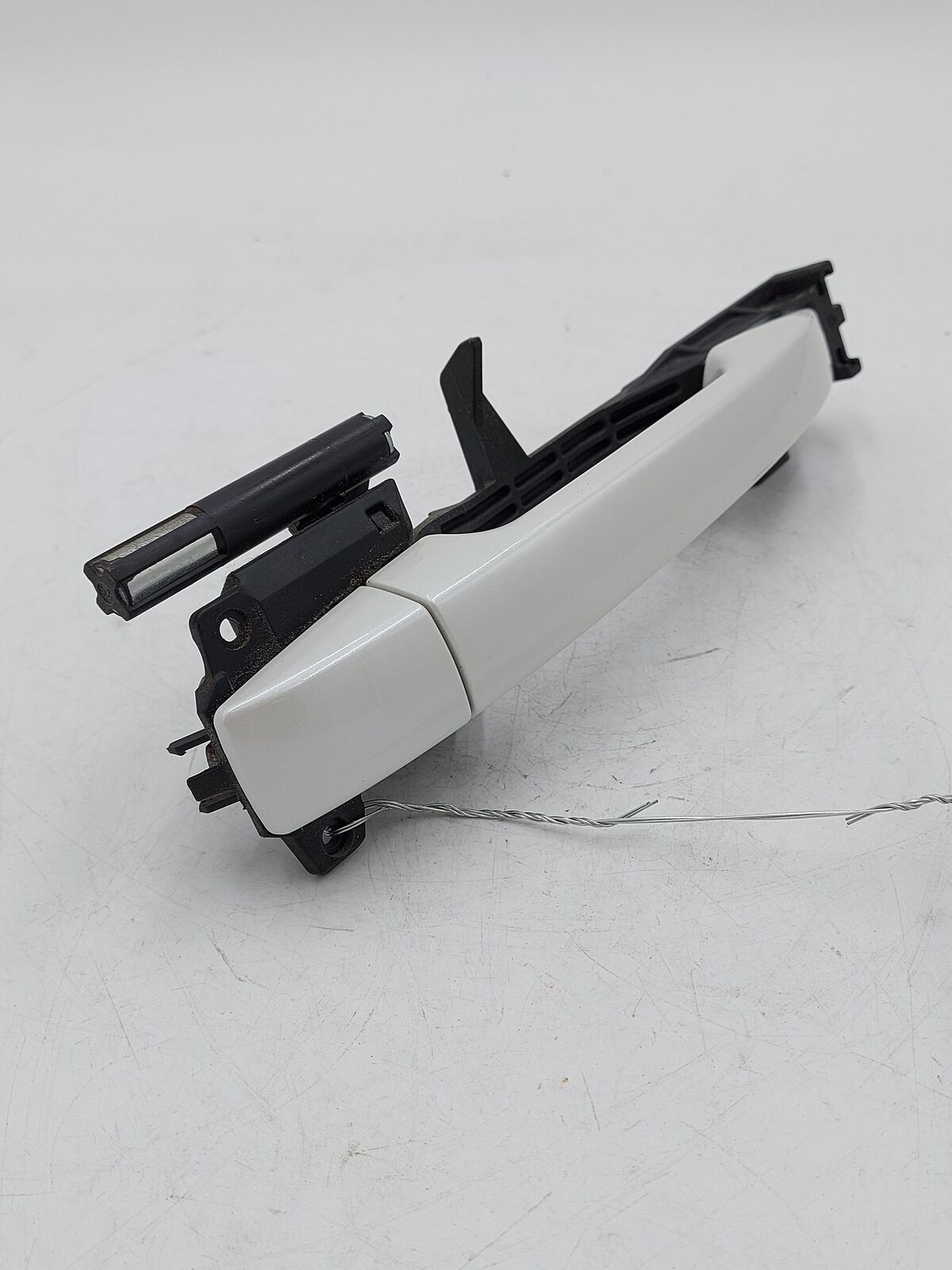 08-14 SUBARU IMPREZA WRX STI Front RH Right Outside Door Handle White