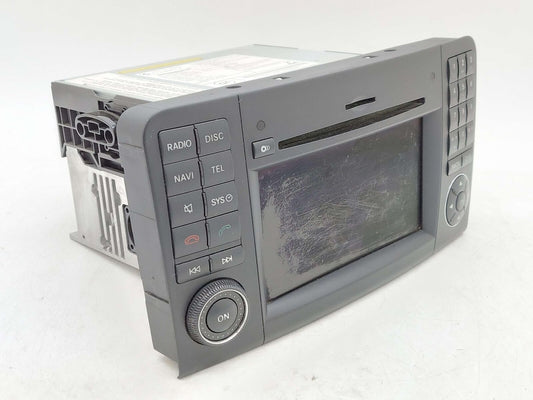 09 MERCEDES W164 ML320 NAVIGATION RADIO RECIEVER *UV ANTIGLARE WEAR*