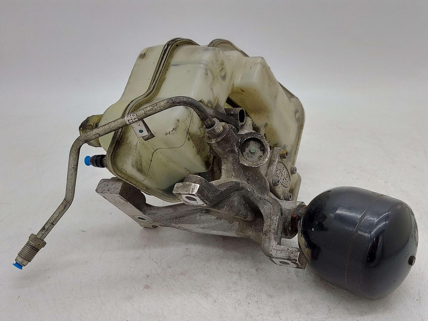 2009 AUDI R8 E-GEAR ACCUMULATOR PUMP W/ RESERVOIR 0077947C 030259356