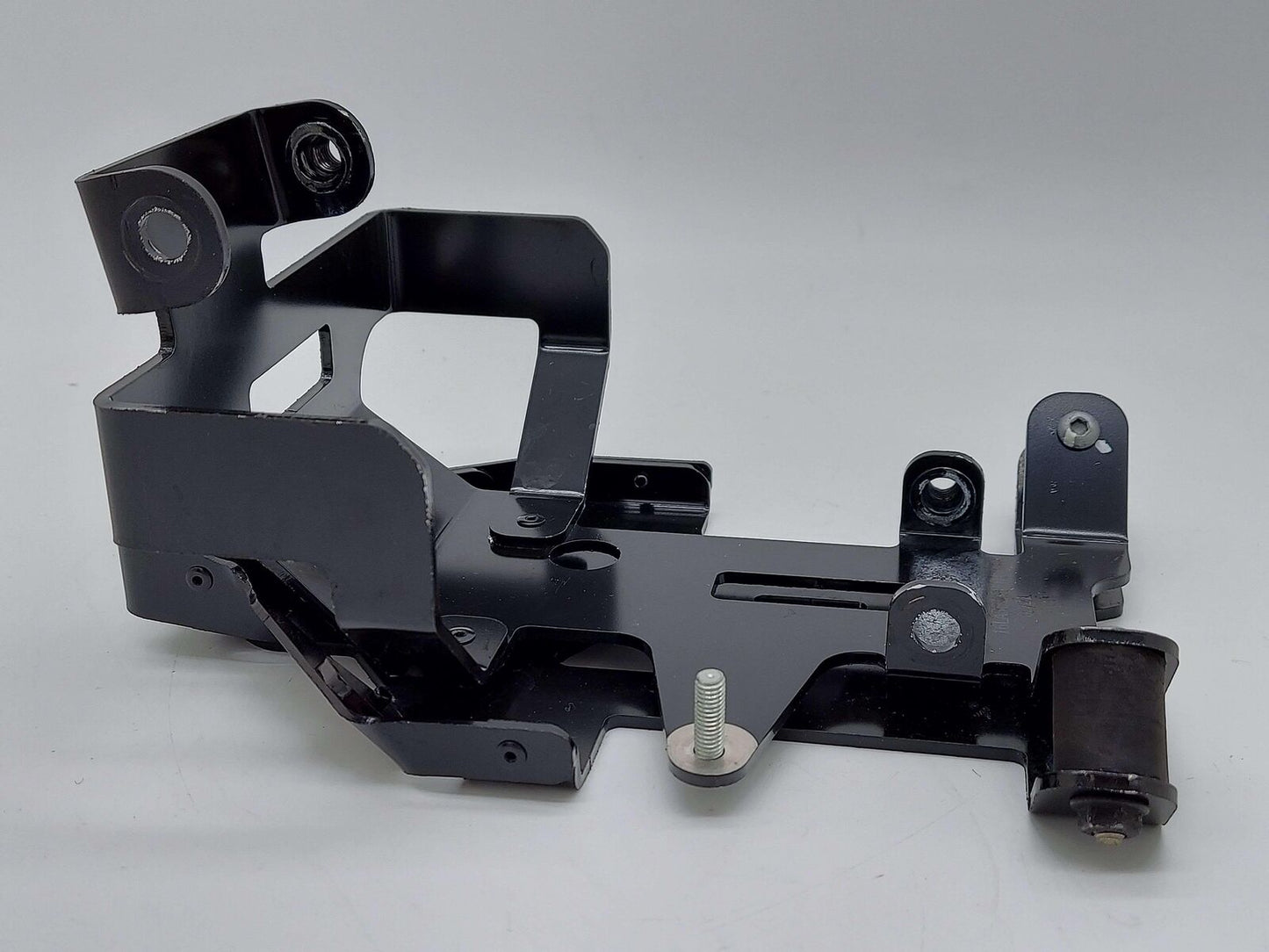 2023 McLaren Artura Ac Compressor Bracket 16LA362CP