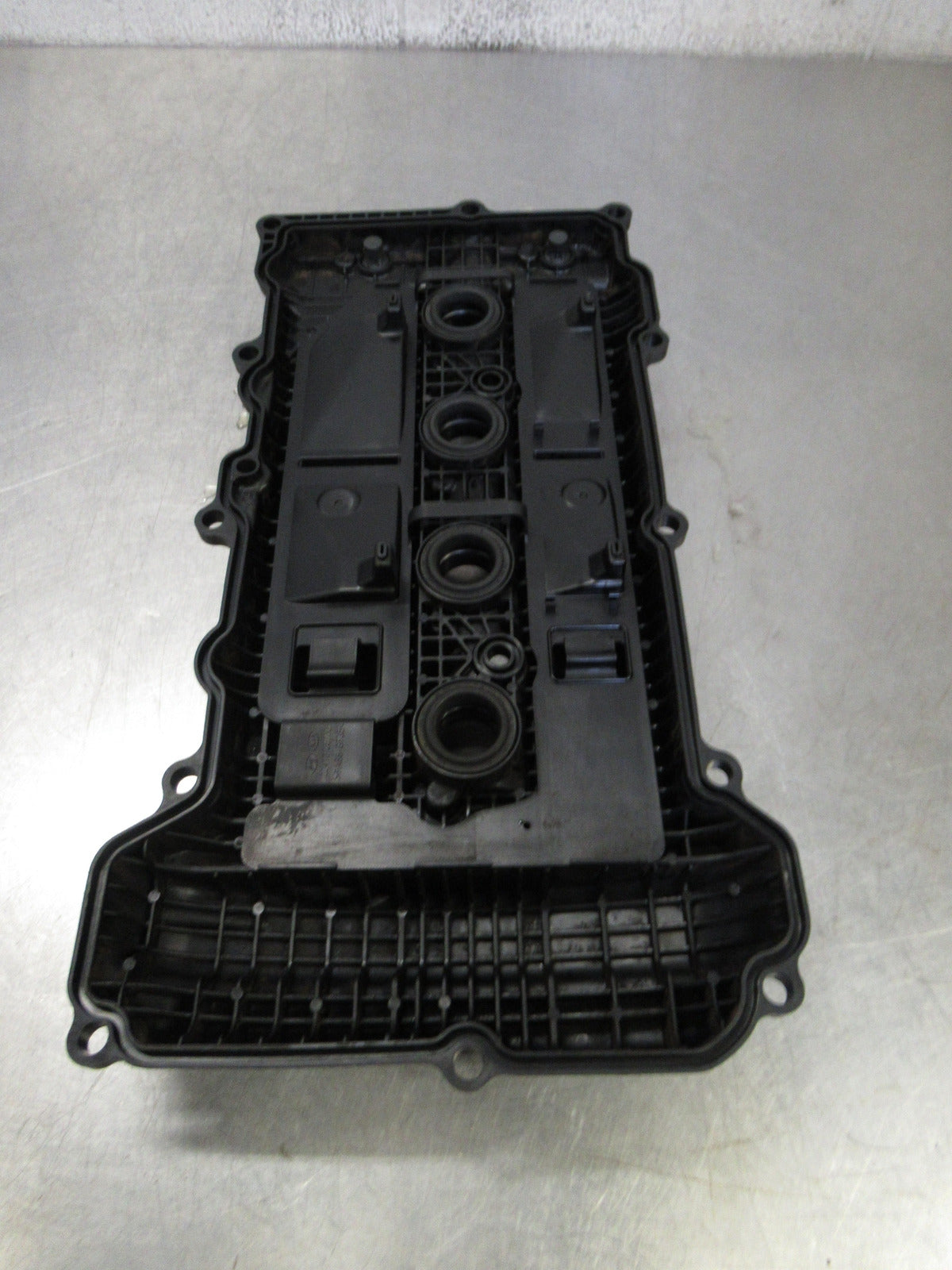 17 HYUNDAI ELANTRA Valve Cover 22410-2E700 110KM'S