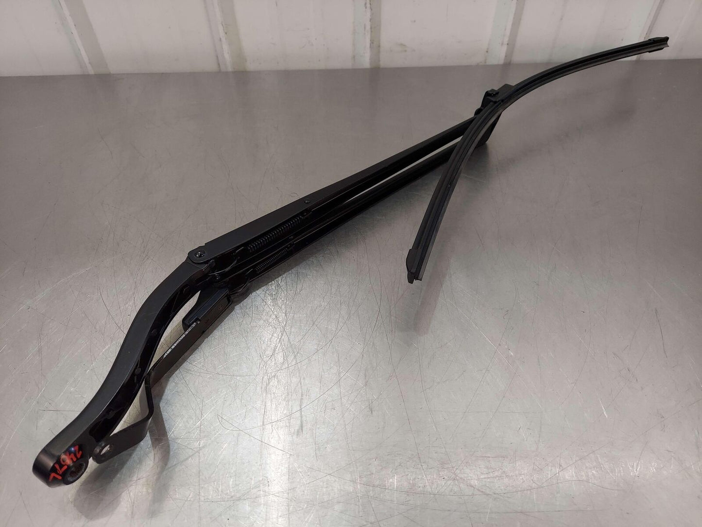 2017 MCLAREN 570S LEFT WIPER ARM 13A5860CP