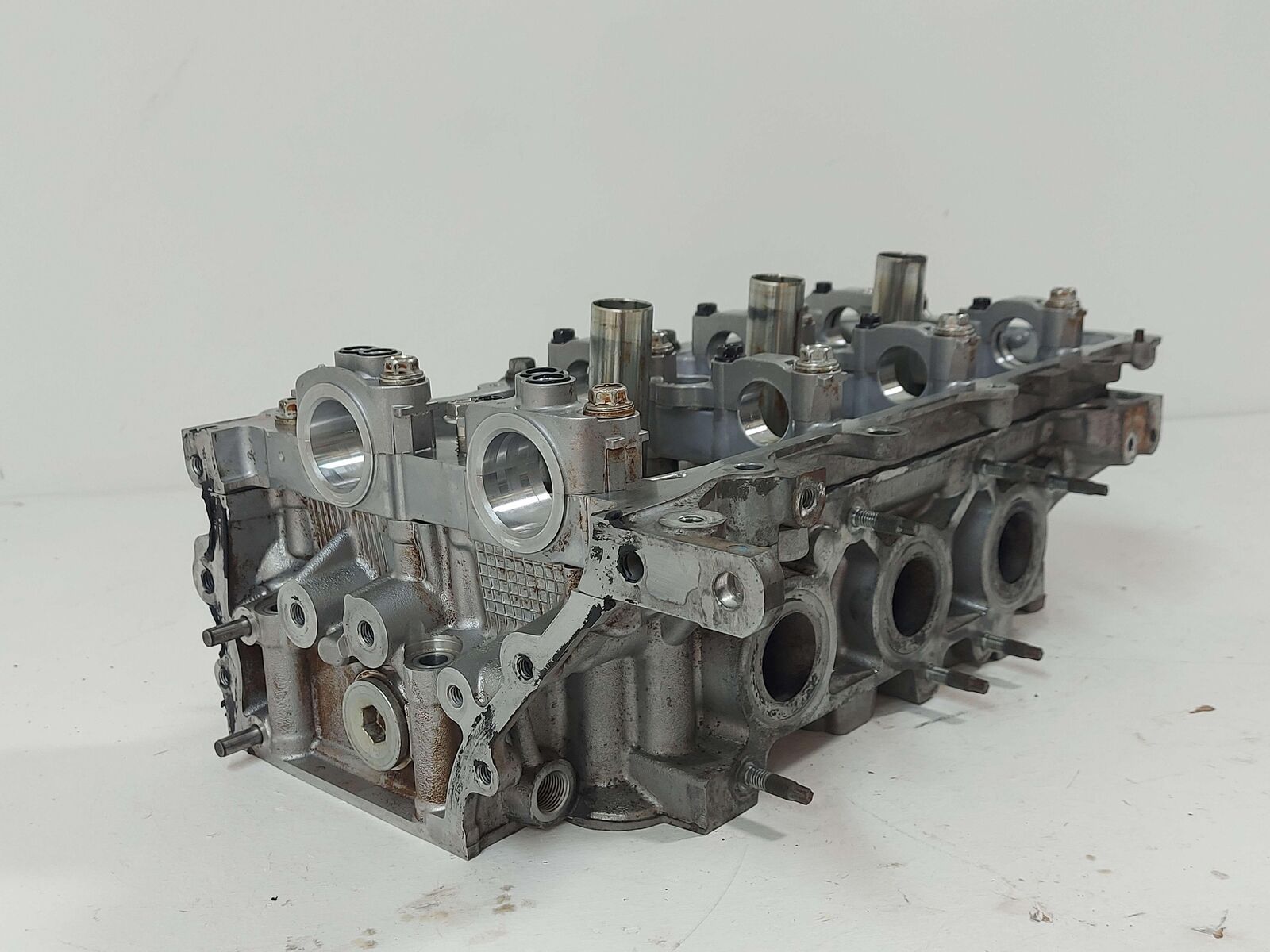 08-16 Toyota Highlander 3.5L Front LH Left Engine Cylinder Head 96K KMS *Notes!*