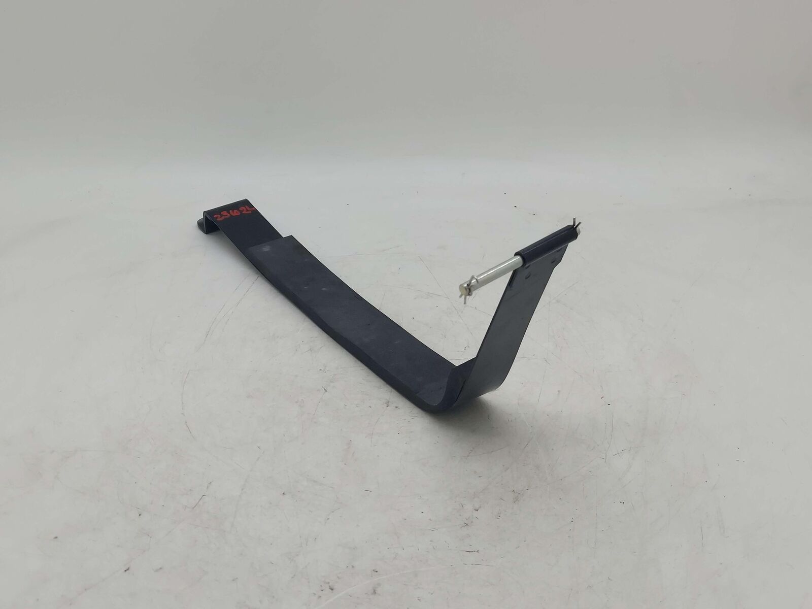 2010 Maserati GranTurismo S M145 Coupe LEFT FUEL TANK STRAP