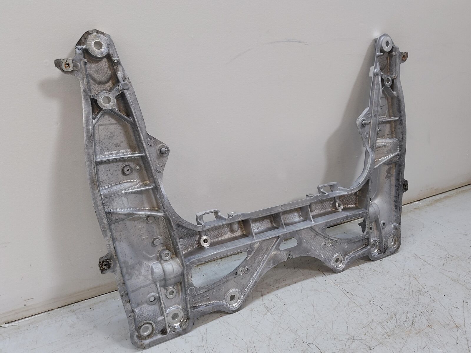 14-19 Porsche Cayman 718 Front Sub frame Undercarraige Crossmember 99134108116