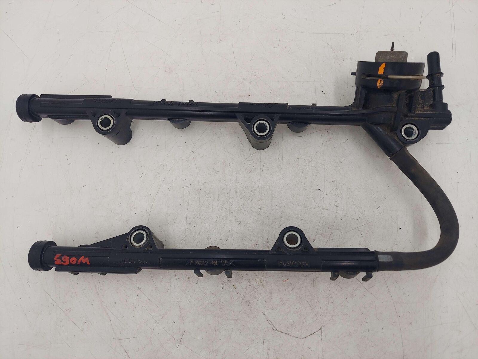 2015 TOYOTA SIENNA 3.5L FUEL INJECTOR INJECTION RAIL 2GRFE