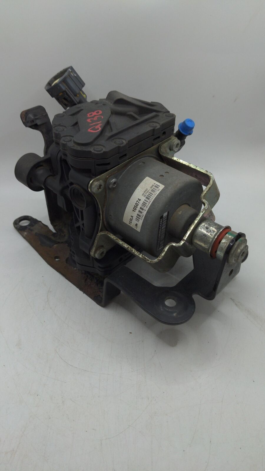 2014 TESLA S BRAKE SERVO BOOSTER VACUUM PUMP 105074