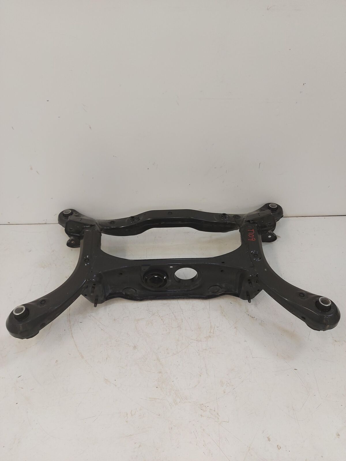 14-22 TOYOTA HIGHLANDER 3.5L REAR Undercarriage Crossmember SubFrame 22K KM'S