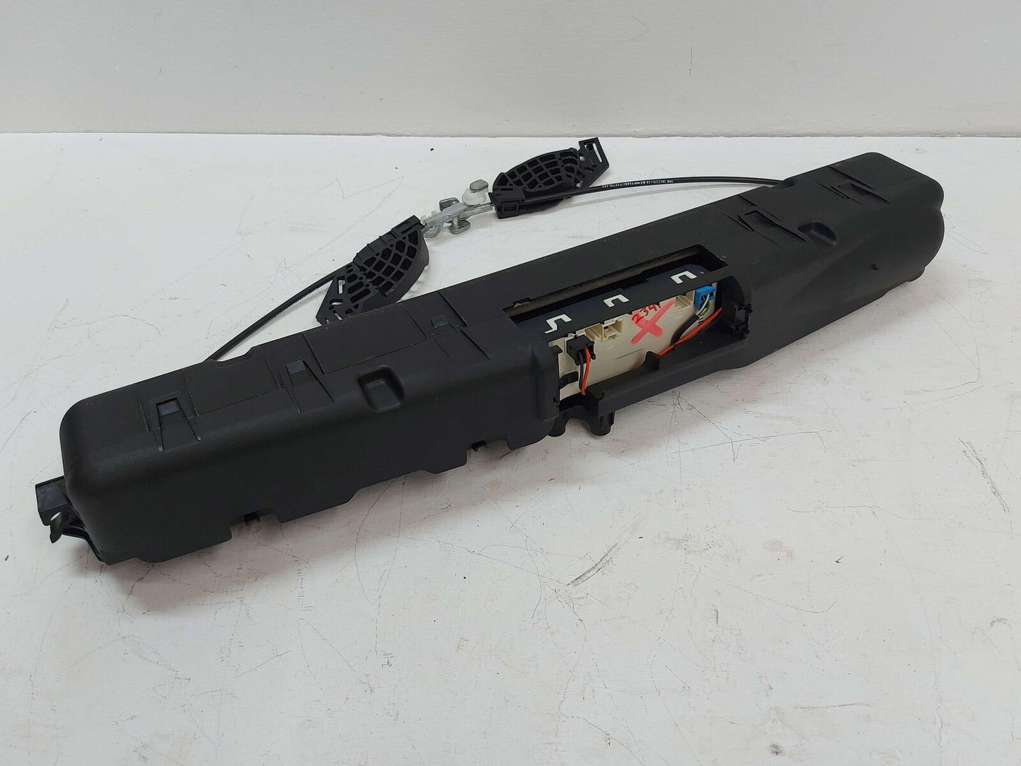 2014 Mercedes W218 CLS63s AMG TAILGATE LIFT MOTOR TRUNK LID PULL DOWN MOTOR