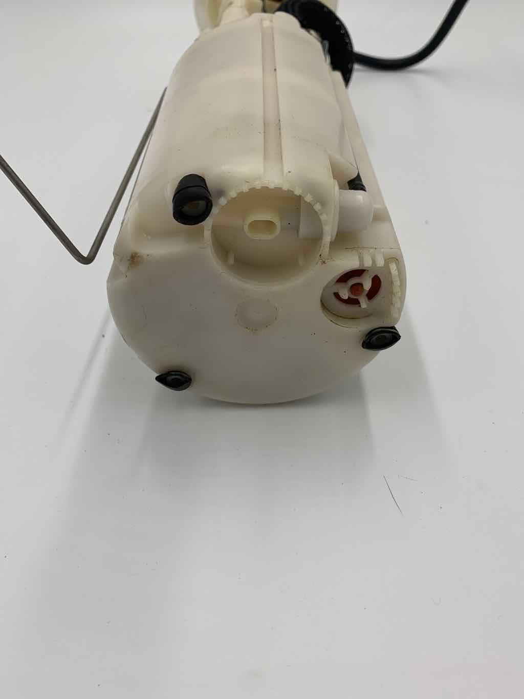 04-09 CADILLAC XLR LH LEFT Fuel Pump 10339526 108K KM'S