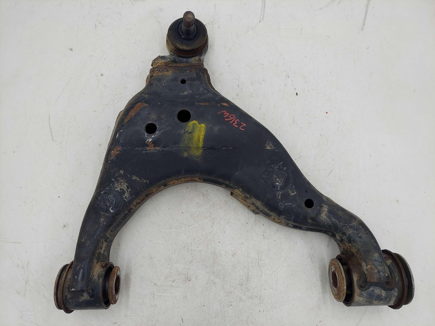 16-23 TOYOTA TACOMA FRONT LEFT LOWER CONTROL ARM 4806904060 OEM