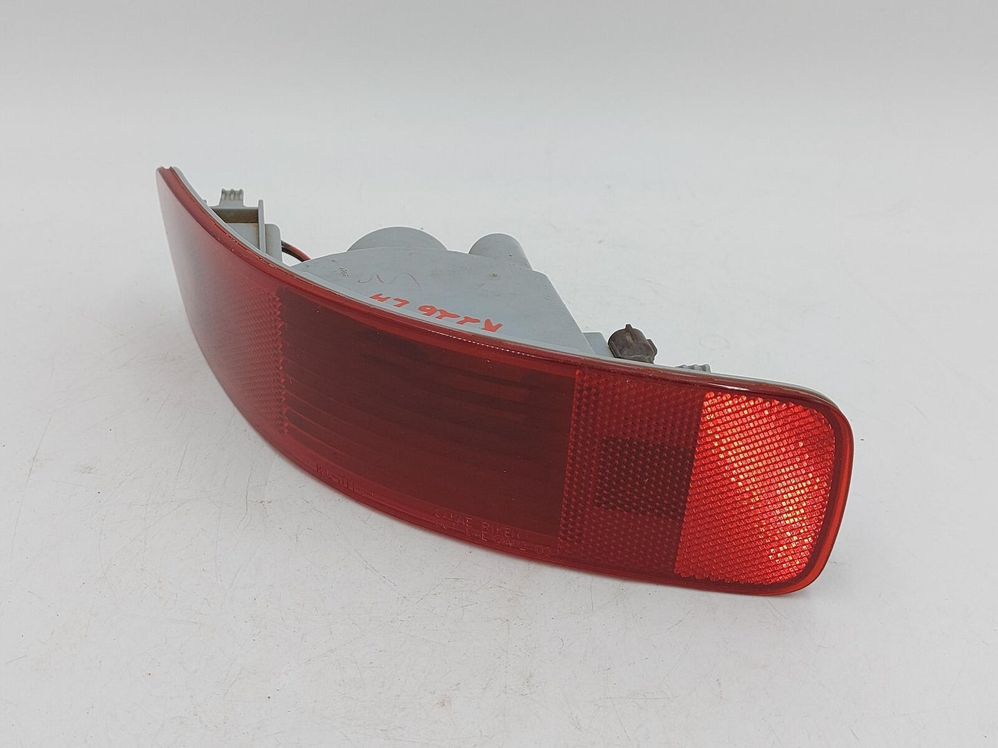 12 MITSUBISHI OUTLANDER Left LH Tail Light Bumper Mounted