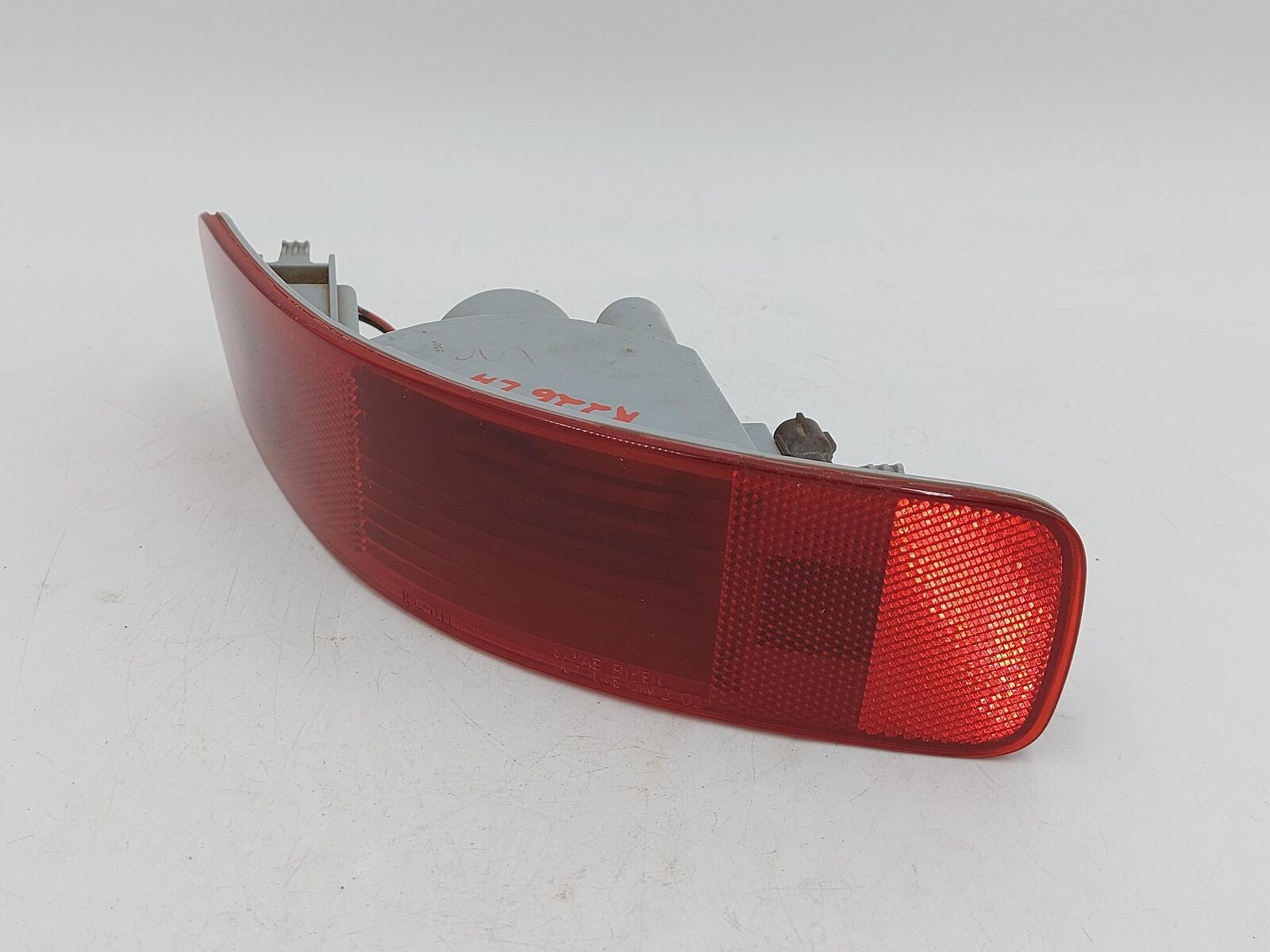 12 MITSUBISHI OUTLANDER Left LH Tail Light Bumper Mounted