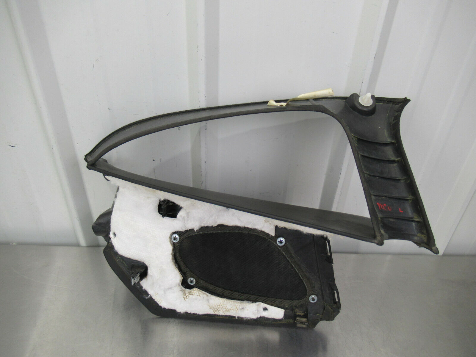 T020 2016 16 MCLAREN 570S LH LEFT REAR INNER QUARTER TRIM PANEL COVER 13N2809CP