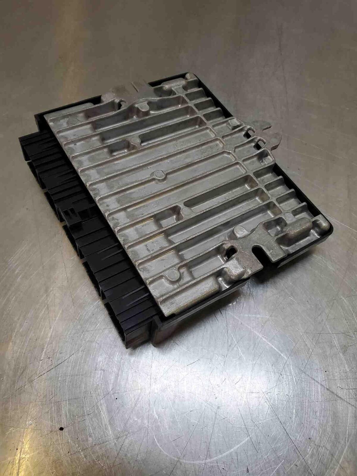 16 17 18 19 JAGUAR XJ Fw93-14f392-re Body Control Module