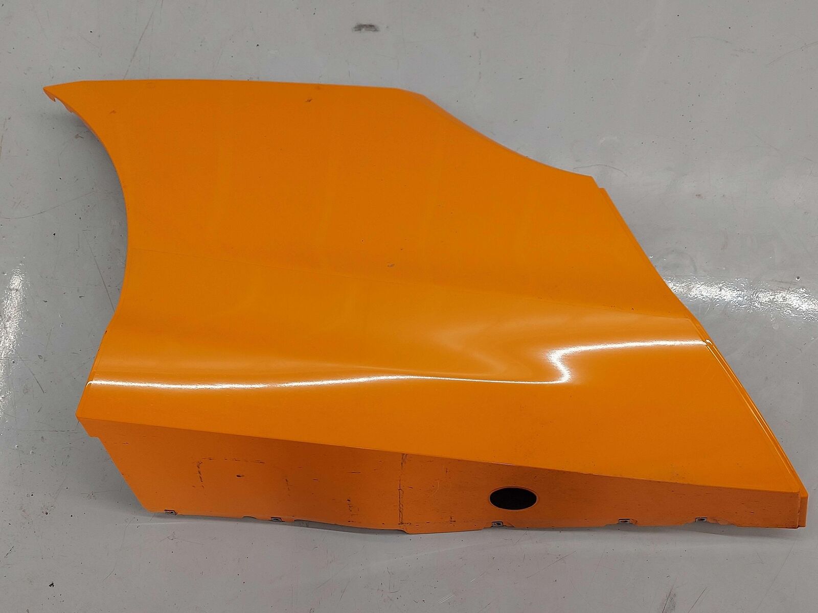 2023 McLaren Artura RH Right Quarter Panel Lower Mclaren Orange 16AD797CP *notes