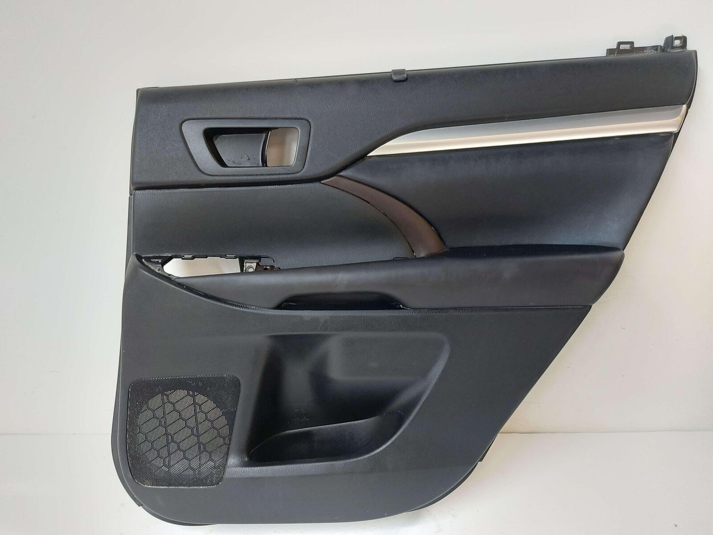 14-16 TOYOTA HIGHLANDER REAR RIGHT DOOR TRIM PANEL BLACK *NOTE