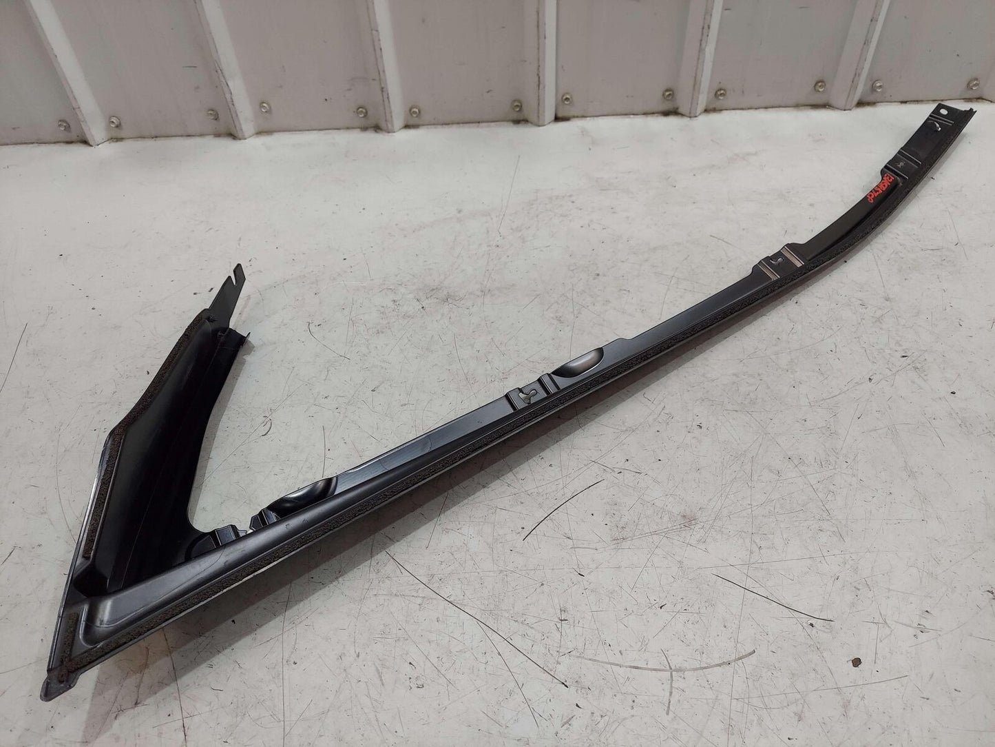 2016 MCLAREN 540C LEFT DOOR BLADE MOUNTING TRIM 13A5857CP 13A3997CP