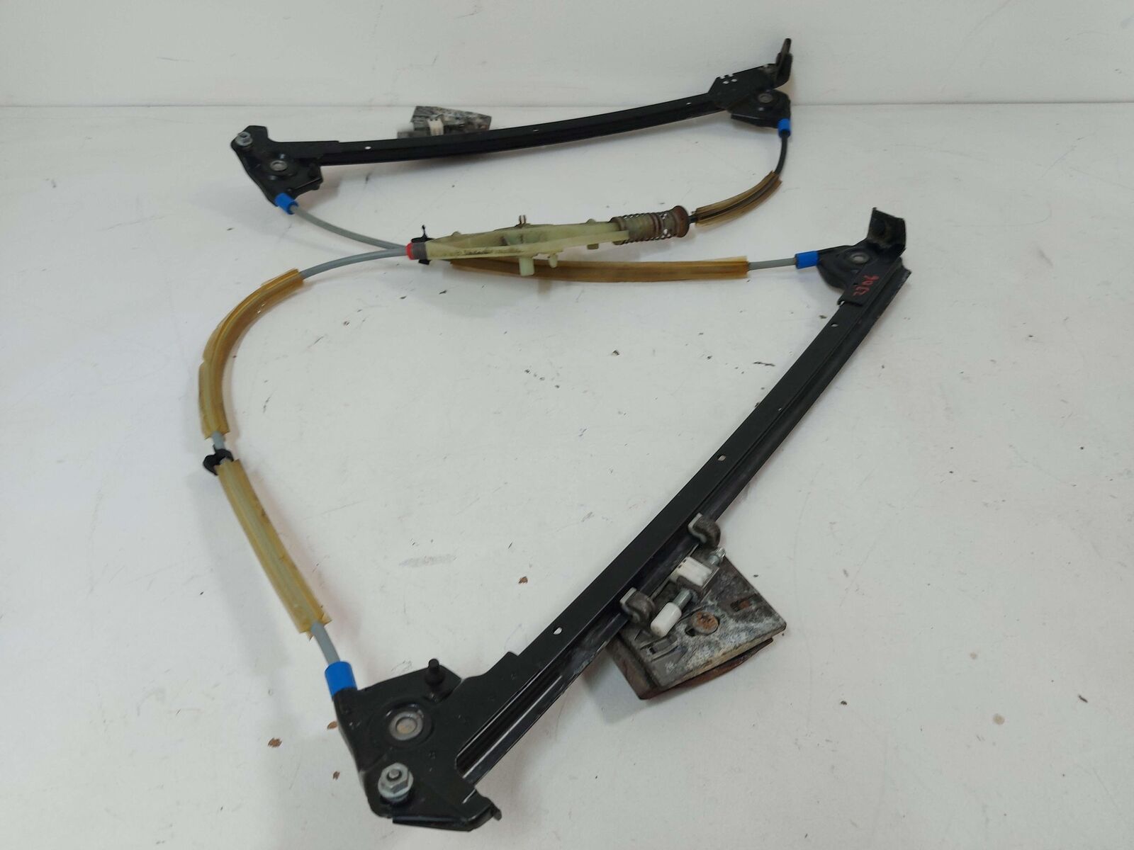 06-13 Porsche 911 997 Turbo Coupe Front Left DOOR WINDOW REGULATOR E059097051