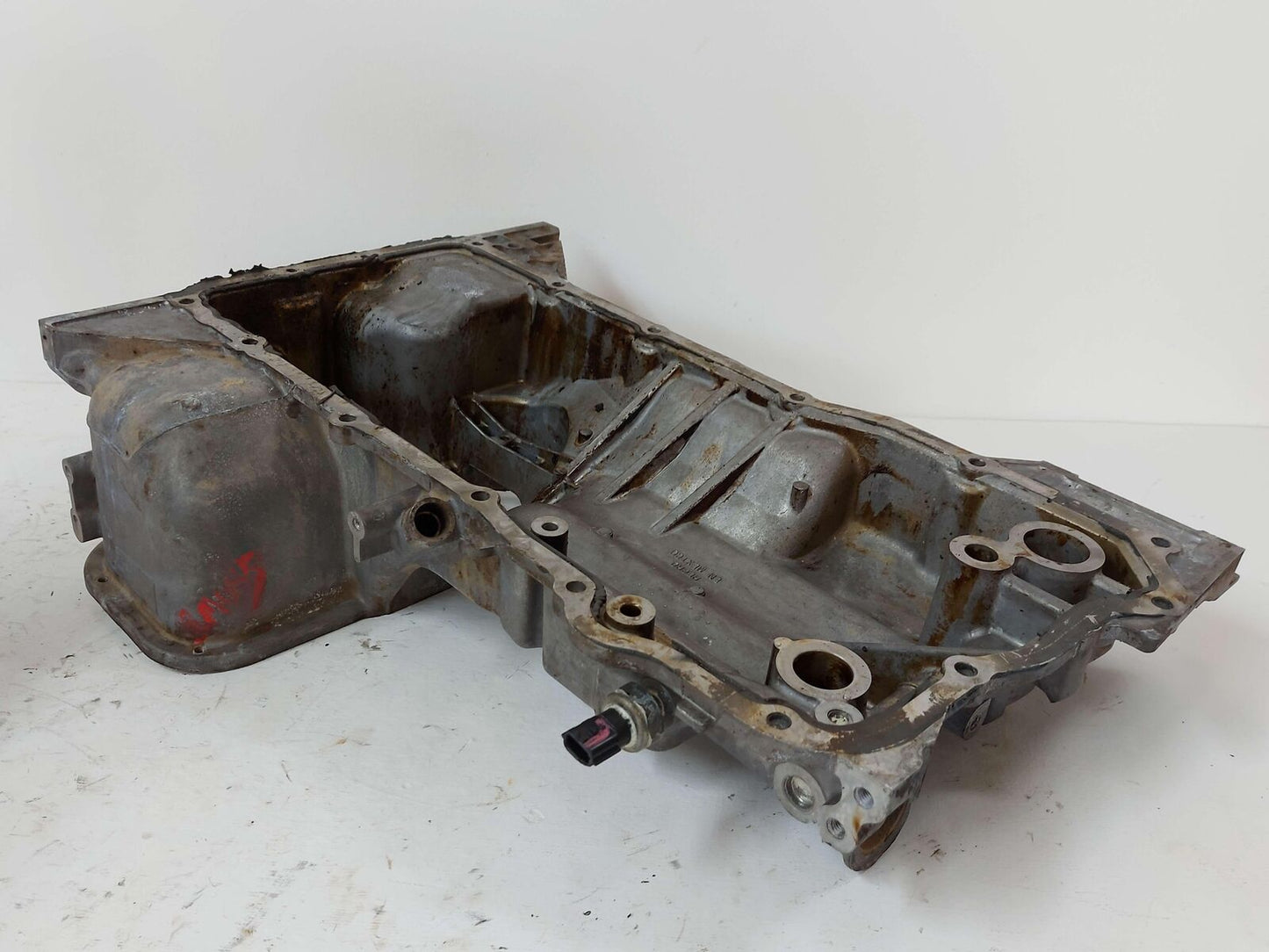 17-22 NISSAN TITAN 5.6L UPPER ENGINE MOTOR OIL PAN 11110EZ30A