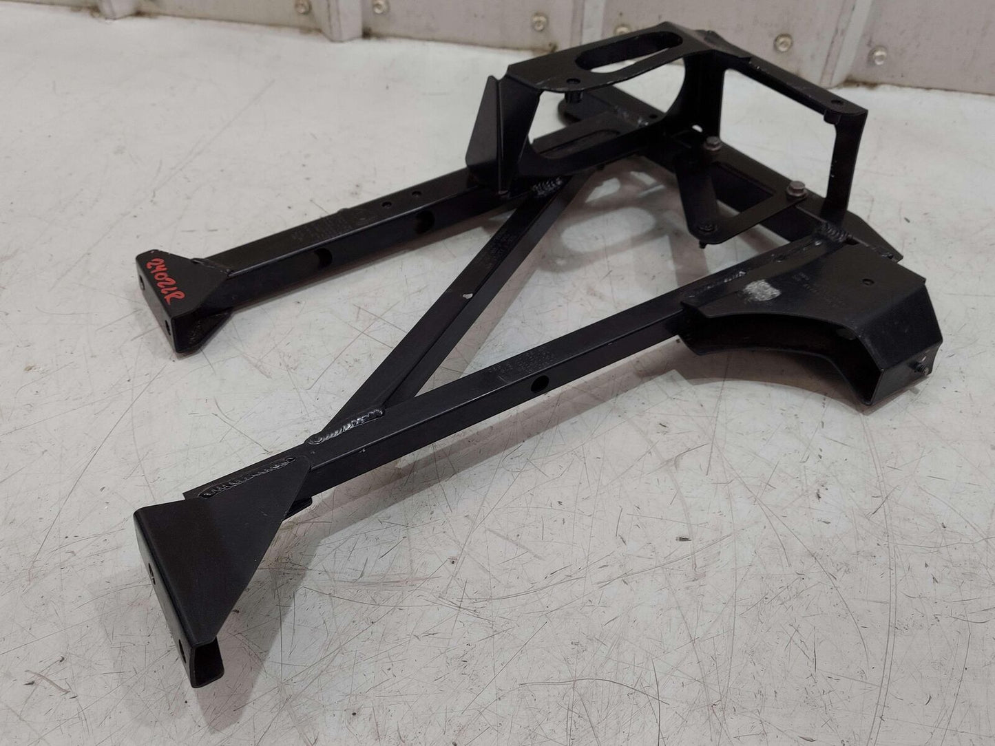 2018 LAMBORGHINI AVENTADOR S LP740-4 FRONT LEFT FRAME SUPPORT BRACKET 470806191E