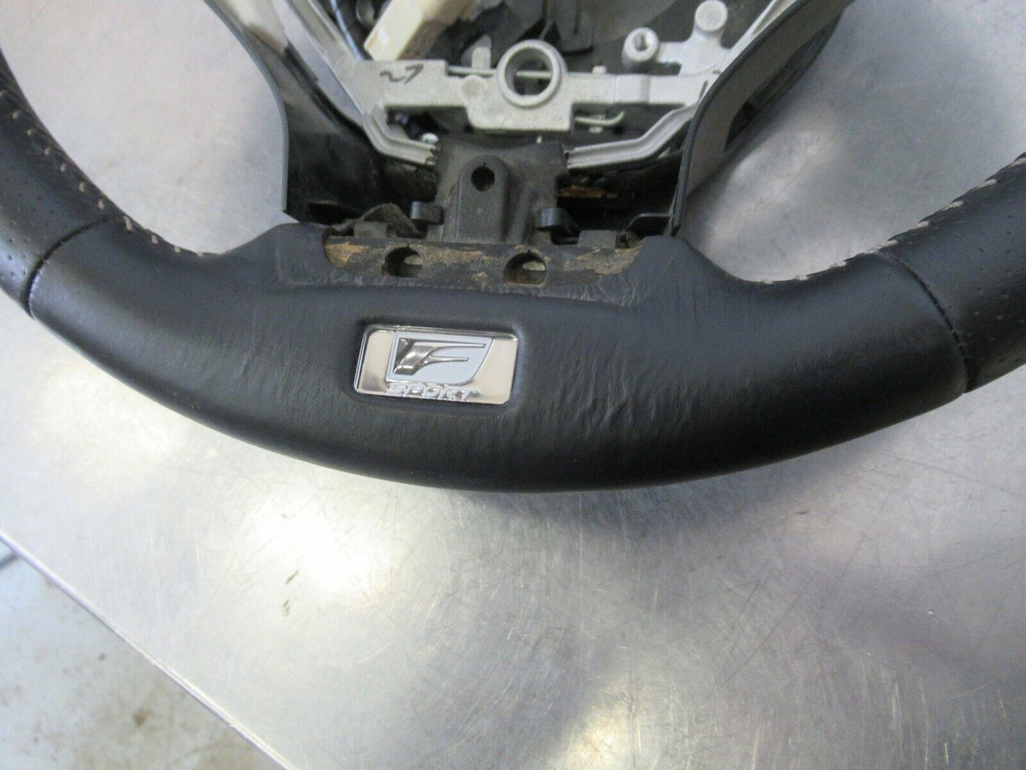 P100 2015 LEXUS IS250 BLACK LEATHER STEERING WHEEL