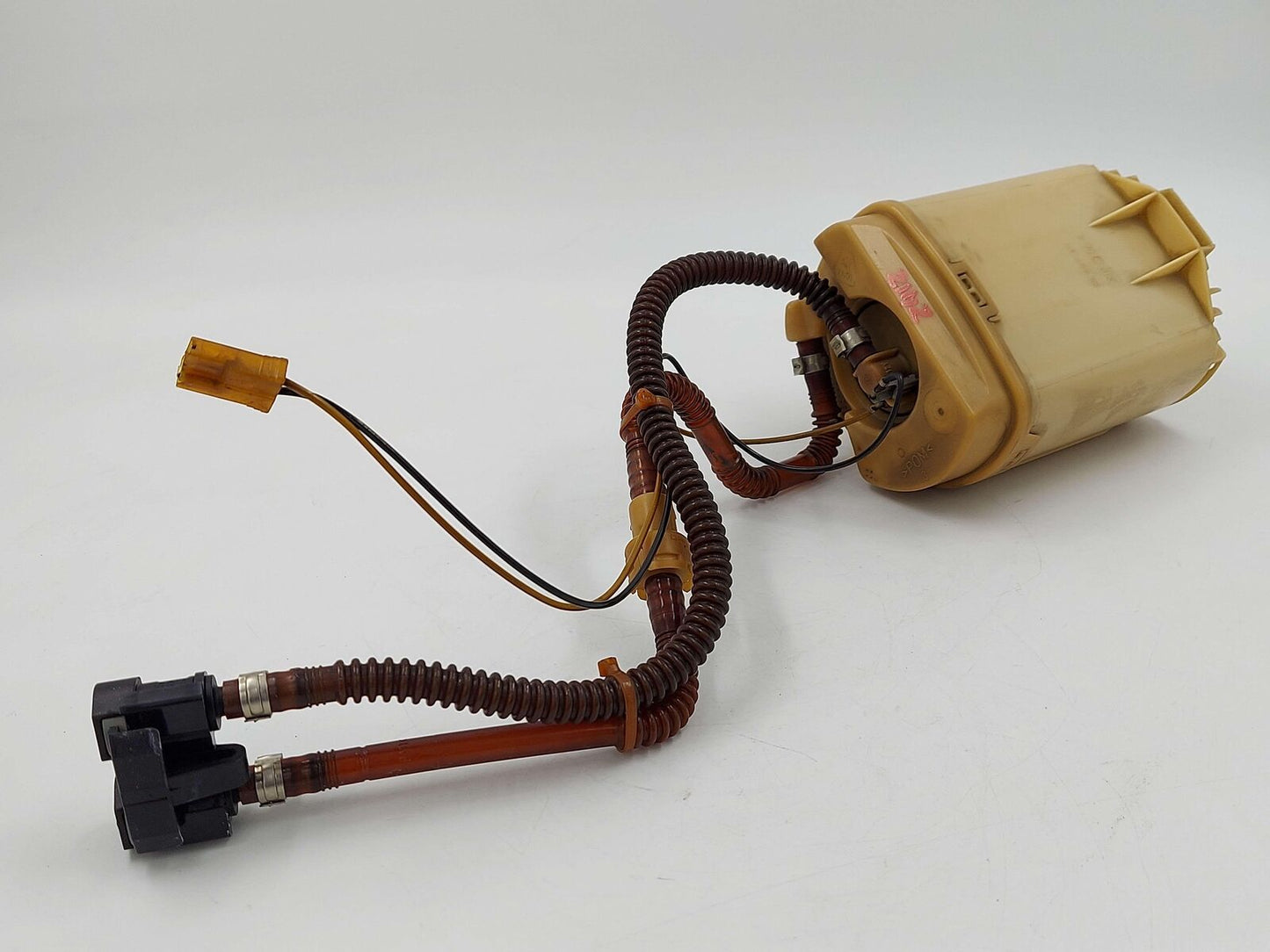 99 00 01 PORSCHE 911 996 CARRERA FUEL PUMP 3.4L 88457311 99662010200