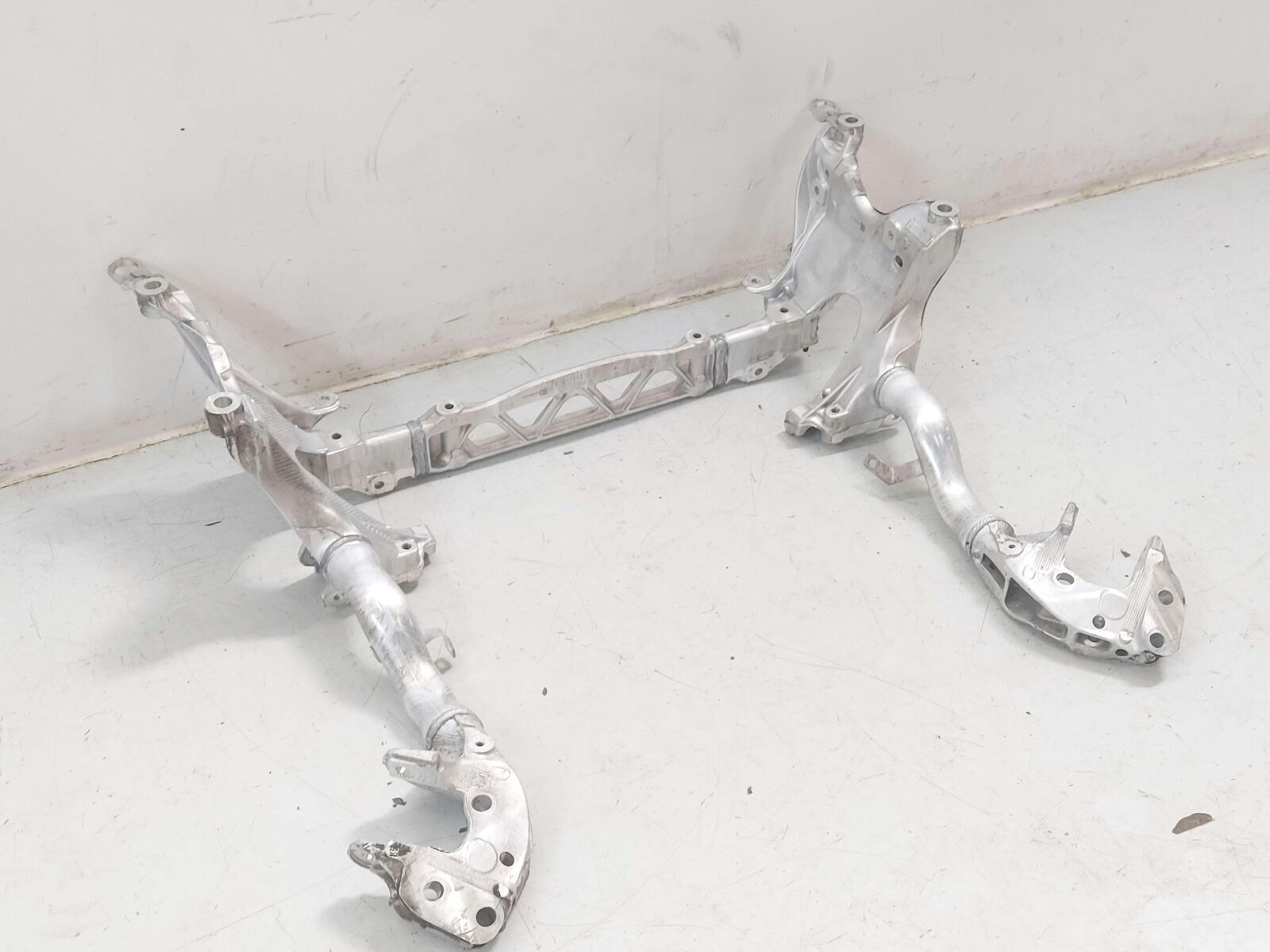 15-18 PORSCHE MACAN S 95B FRONT SUB FRAME CROSSMEMBER CRADLE 95B399315B