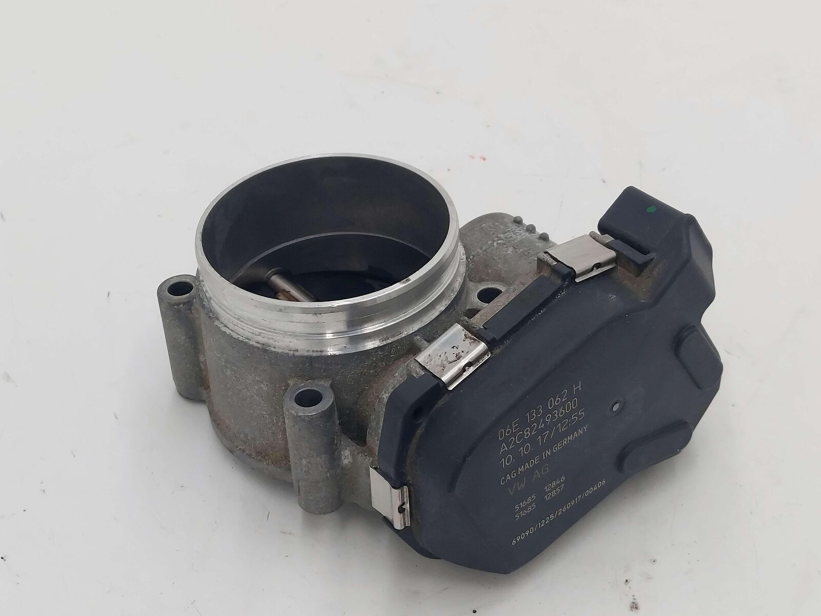 11-18 PORSCHE CAYENNE 958 S E-HYBRID THROTTLE BODY VALVE 3.0L 06E133062H