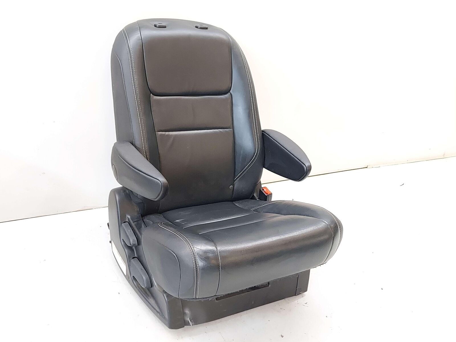 2015 TOYOTA SIENNA SE REAR RIGHT SEAT BLACK LEATHER WHITE STITCHING