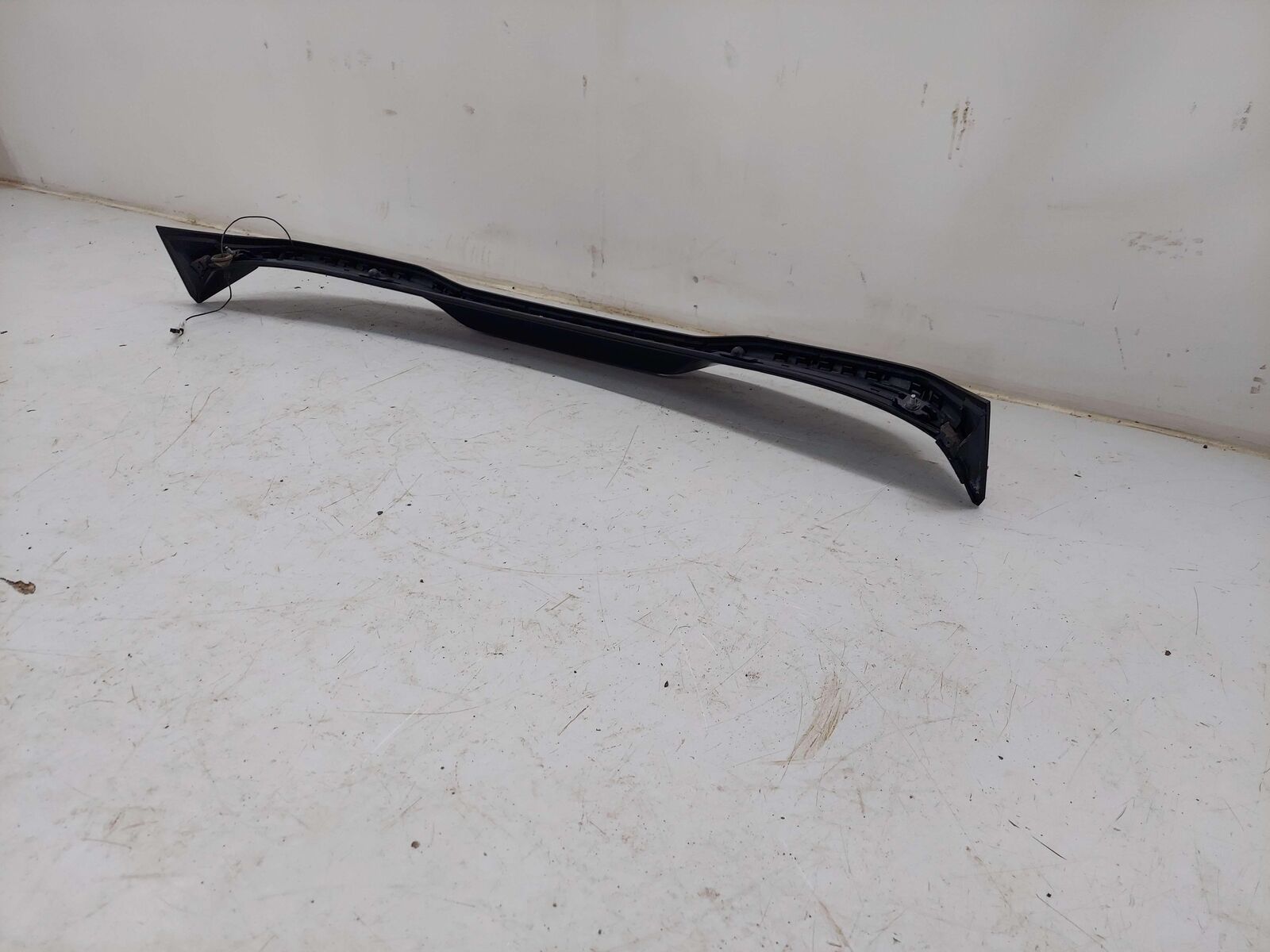 11-14 PORSCHE CAYENNE CAYENNE TURBO 958 92A REAR SPOILER BLACK *SCRATCHES*