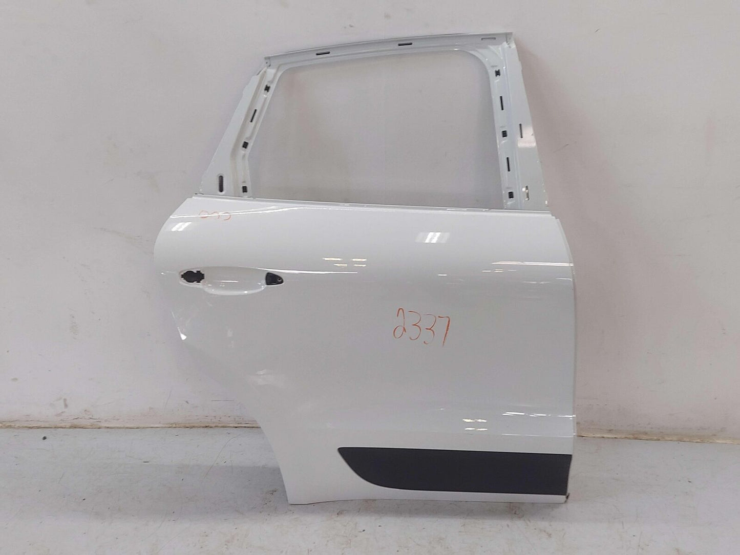 15-19 PORSCHE MACAN S 95B REAR RIGHT DOOR SHELL PURE WHITE LC9A *NOTE