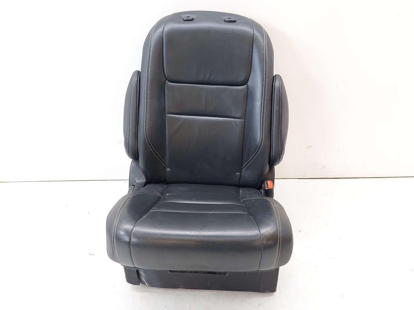 2015 TOYOTA SIENNA SE REAR RIGHT SEAT BLACK LEATHER WHITE STITCHING