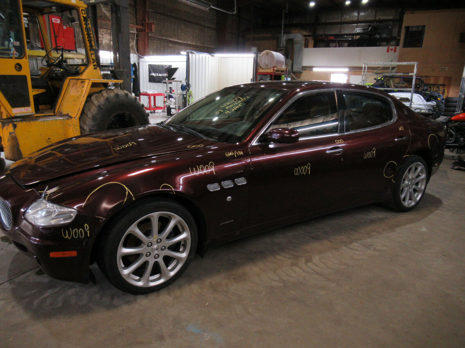 W009 2007 07 MASERATI QUATTROPORTE HOOD PANEL