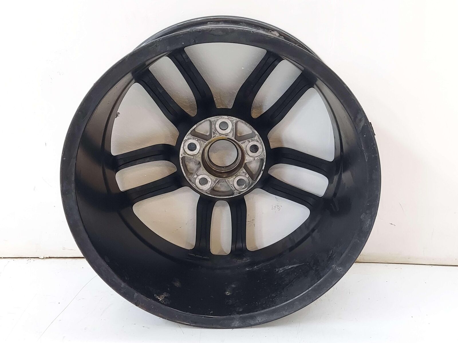 16-19 Chevrolet Corvette C7 Front Wheel 18x8-1/2 TPMS *9F/10 Chips. Scratches*